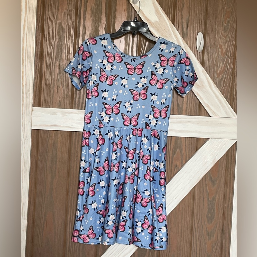 Blue Butterfly and Floral Print Kids Dress. P2P 16” Length 34” SIZE XS-SMALL